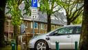 Auto aan laadpaal